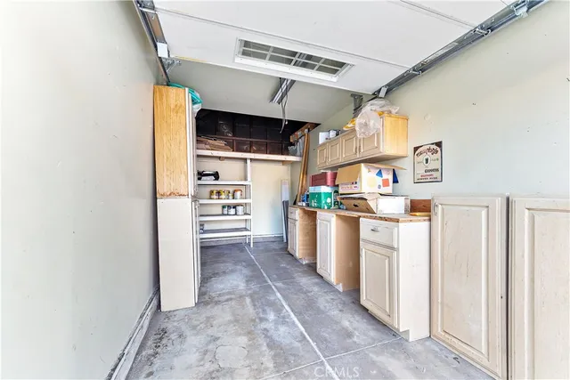 $4,500 | 912 North Howard Street, Glendale, CA 91207
