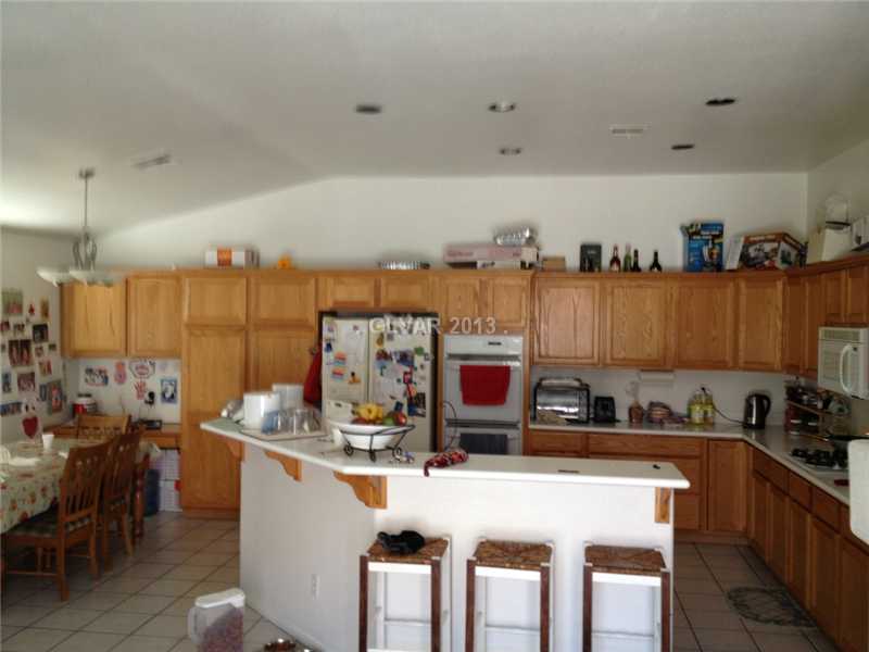 364 Prince George Road Las Vegas, NV 89123 - Photo 3 of 6 Kitchen.