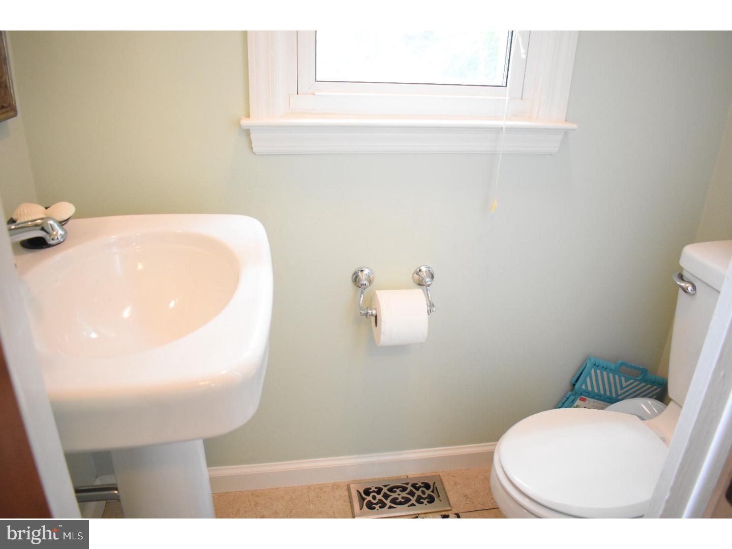 808 Heritage Road Riverton, NJ 08077 - Photo 16 of 25 Gallery Image 16