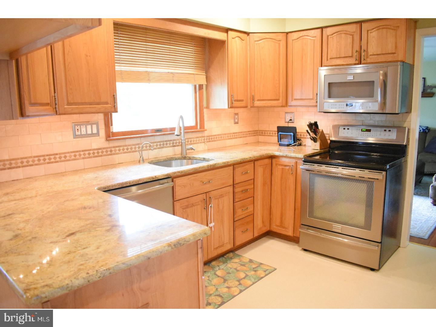 808 Heritage Road Riverton, NJ 08077 - Photo 10 of 25 Gallery Image 10