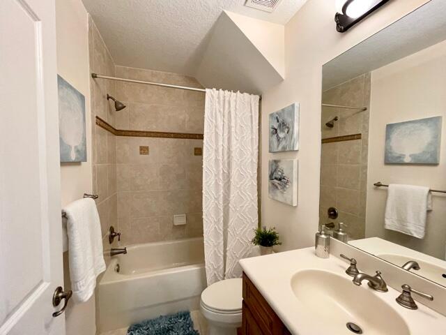 8308 Northwest 8th Way Boca Raton, FL 33487 - Photo 16 of 52 Downstairs full bathroom