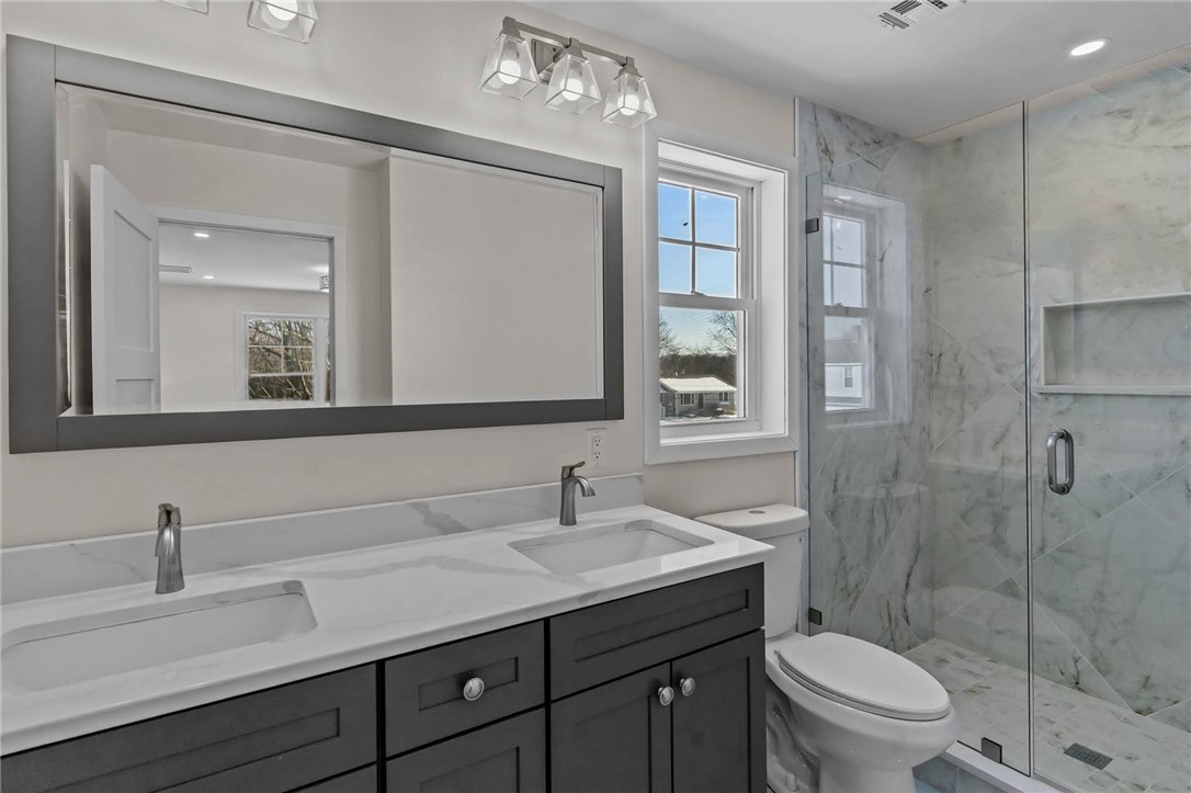 34 Theresa Street Johnston, RI 02919 - Photo 21 of 26