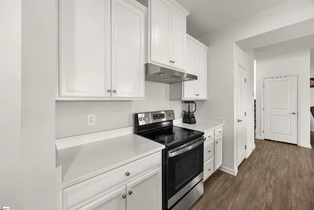 $320,000 | 8 Wiltshire Circle, Easley, SC 29642