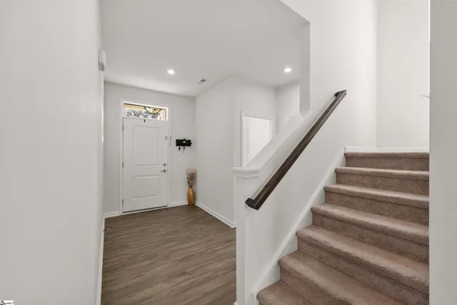 $320,000 | 8 Wiltshire Circle, Easley, SC 29642