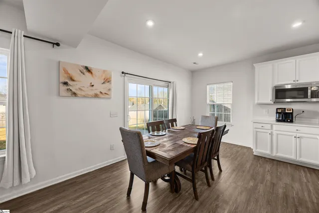 $320,000 | 8 Wiltshire Circle, Easley, SC 29642