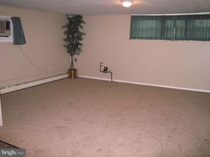 15134 Carter Road Philadelphia, PA 19116 - Photo 12 of 15 Basement - Finished