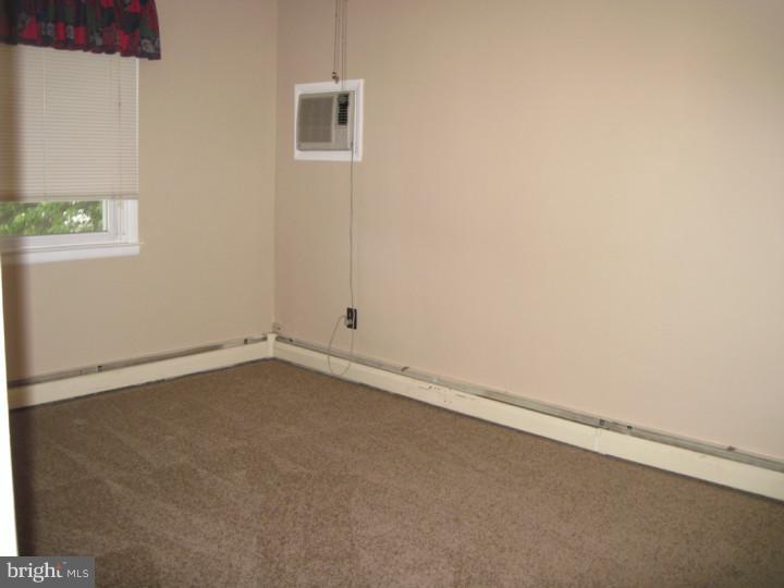 15134 Carter Road Philadelphia, PA 19116 - Photo 9 of 15 Gallery Image 9