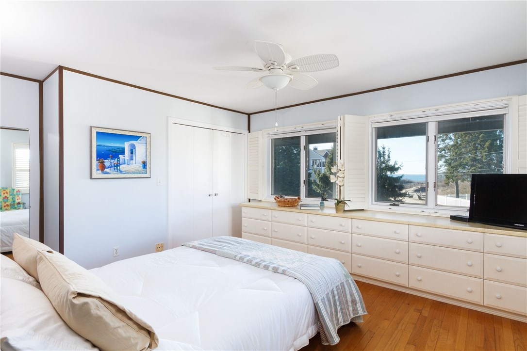 8 Dunes Road Narragansett, RI 02882 - Photo 21 of 39 Master Bedroom w/ocean views