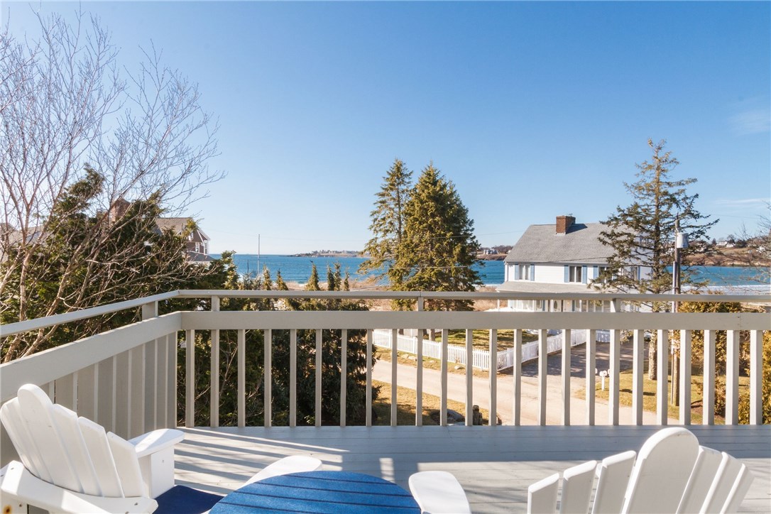 8 Dunes Road Narragansett, RI 02882 - Photo 3 of 39