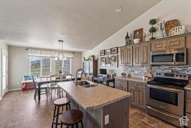 1318 North Horizon View Loop Payson, UT 84651 - Photo 11 of 24