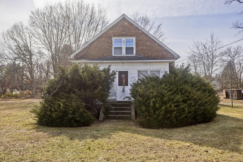 1019 Burnett Road Chicopee, MA 01020 - Photo 1 of 39