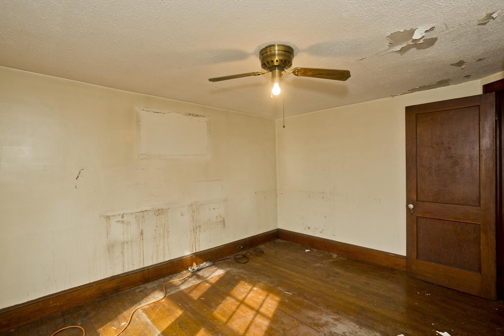 1019 Burnett Road Chicopee, MA 01020 - Photo 27 of 39