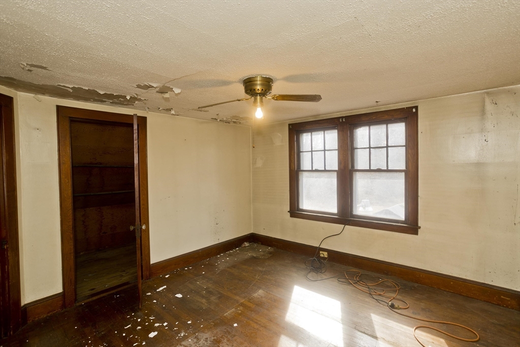 1019 Burnett Road Chicopee, MA 01020 - Photo 28 of 39