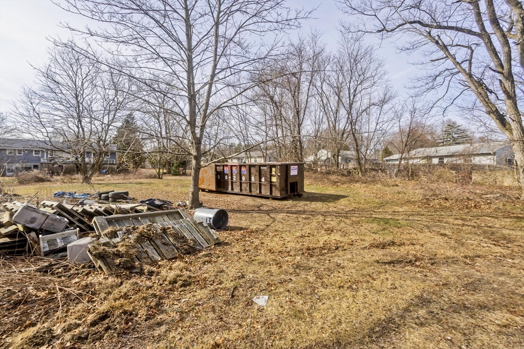 1019 Burnett Road Chicopee, MA 01020 - Photo 38 of 39