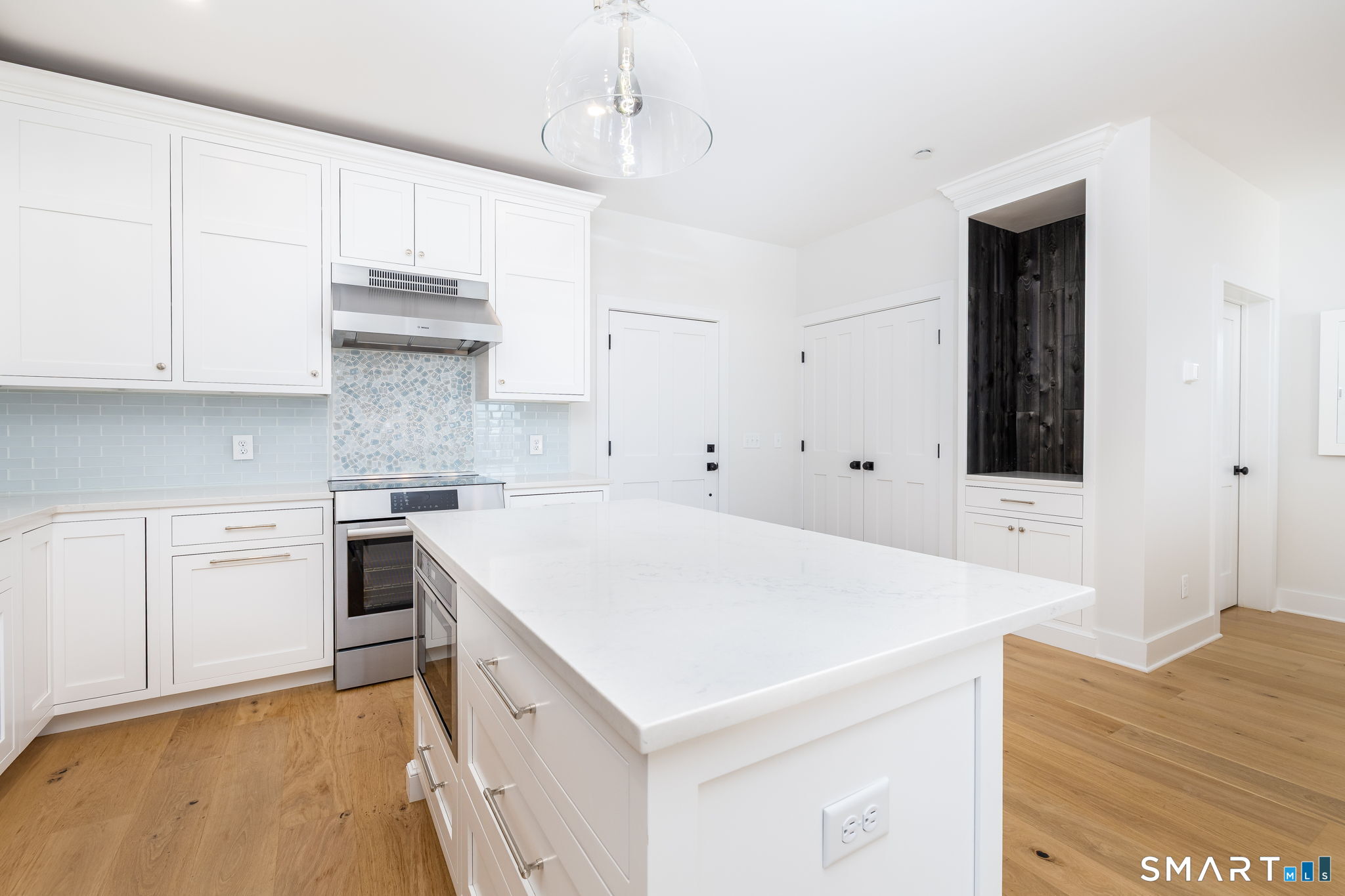 185 Main Street, Unit 305 East Lyme, CT 06357 - Photo 8 of 40