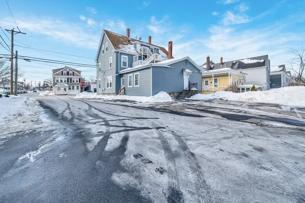 $1,800,000 | 94 Main Street, North Andover, MA 01845