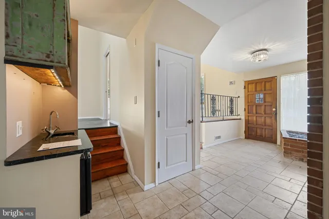 $499,800 | 922 Beaverbank Circle, Towson, MD 21286