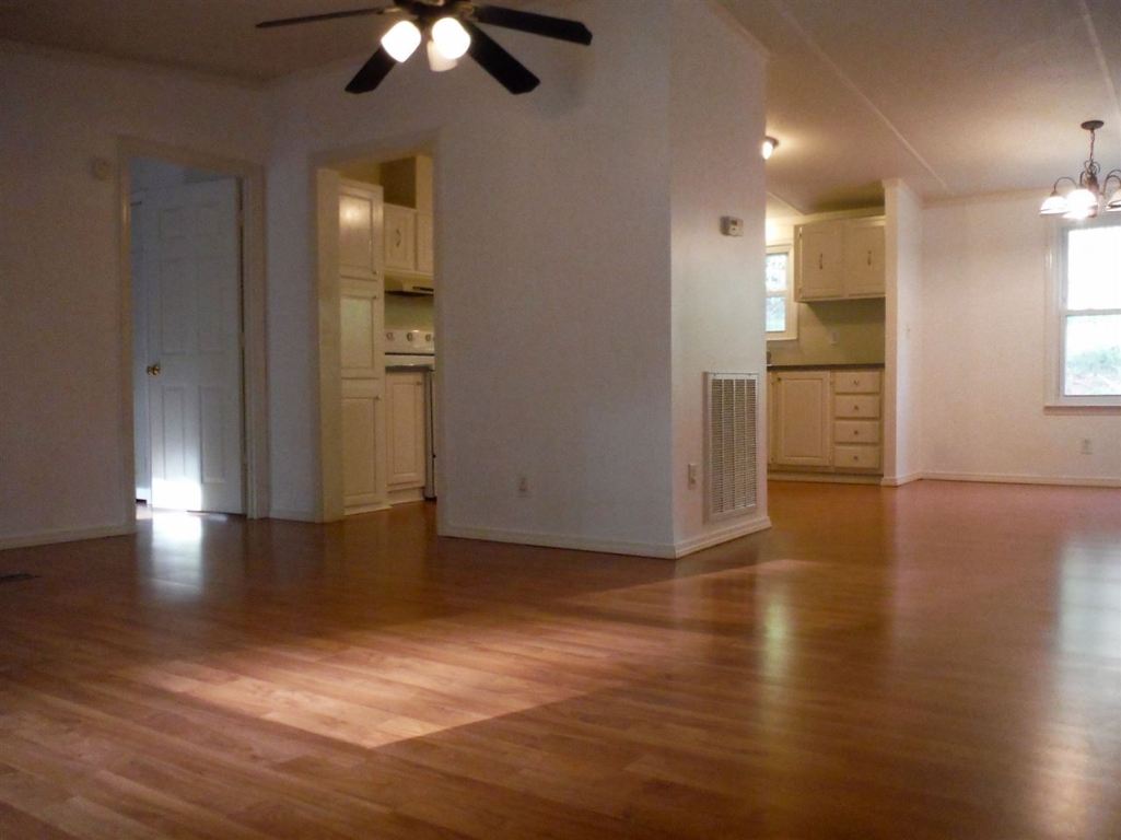 126 Cheyenne Trail Liberty, SC 29657 - Photo 3 of 31