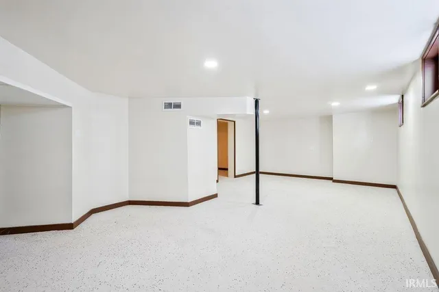 $239,900 | 1201 South Washington Street, Kokomo, IN 46902