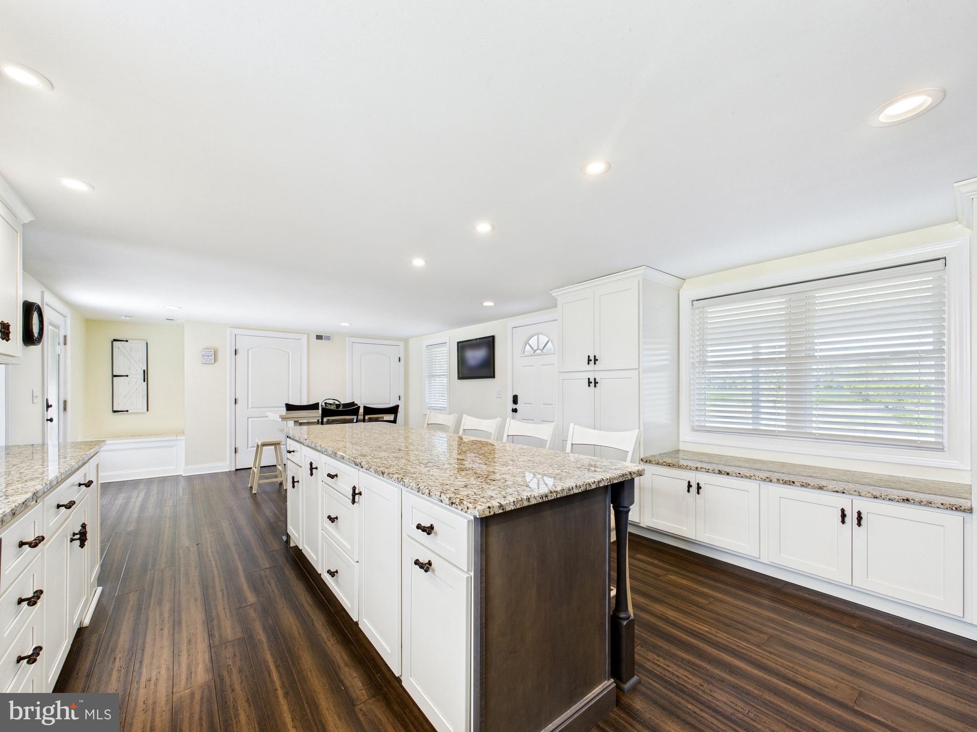 15551 Wharton Road Goldsboro, MD 21636 - Photo 10 of 80 Spacious kitchen with modern elegance.