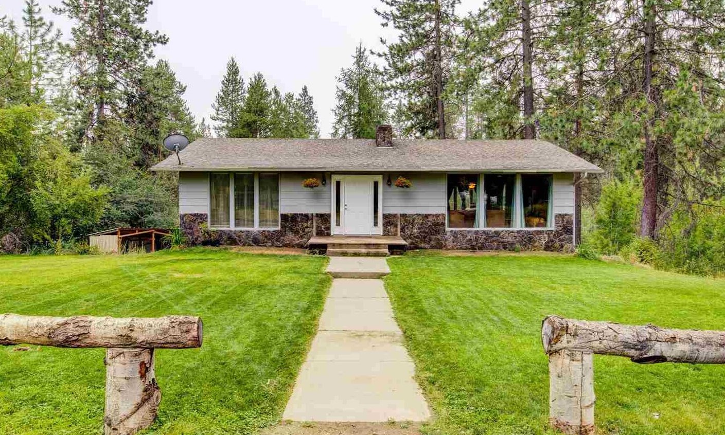 4689B Price Road Clayton, WA 99110 - Photo 1 of 33