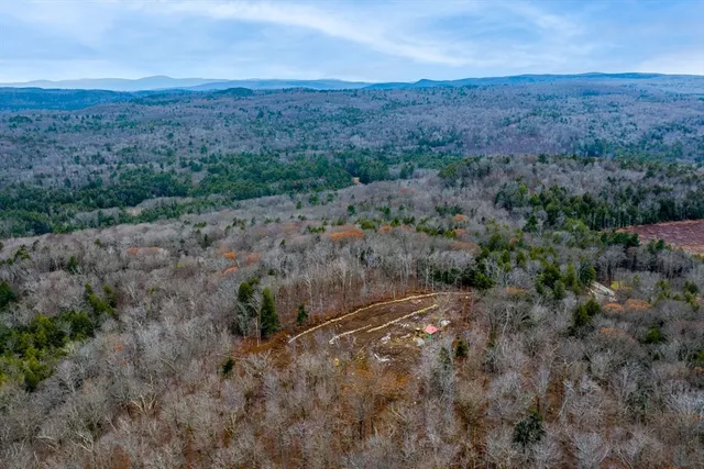 a view of a dry field