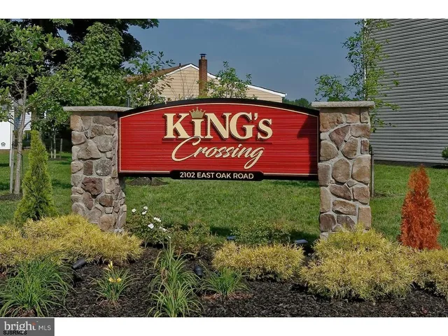 a view of outdoor space with a garden