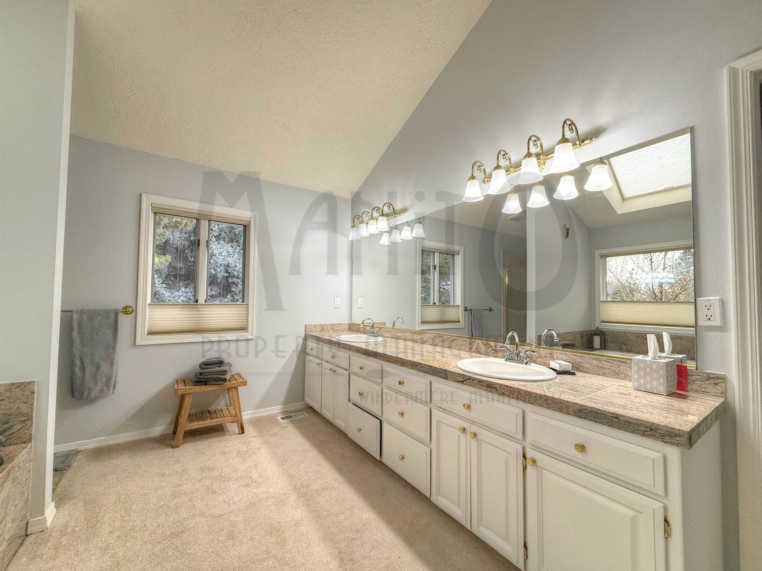 1819 East South Ridge Drive Spokane, WA 99223 - Photo 18 of 34