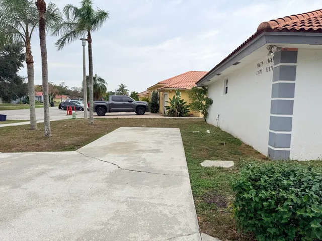 $2,850 | 13675 Yarmouth Court, Wellington, FL 33414