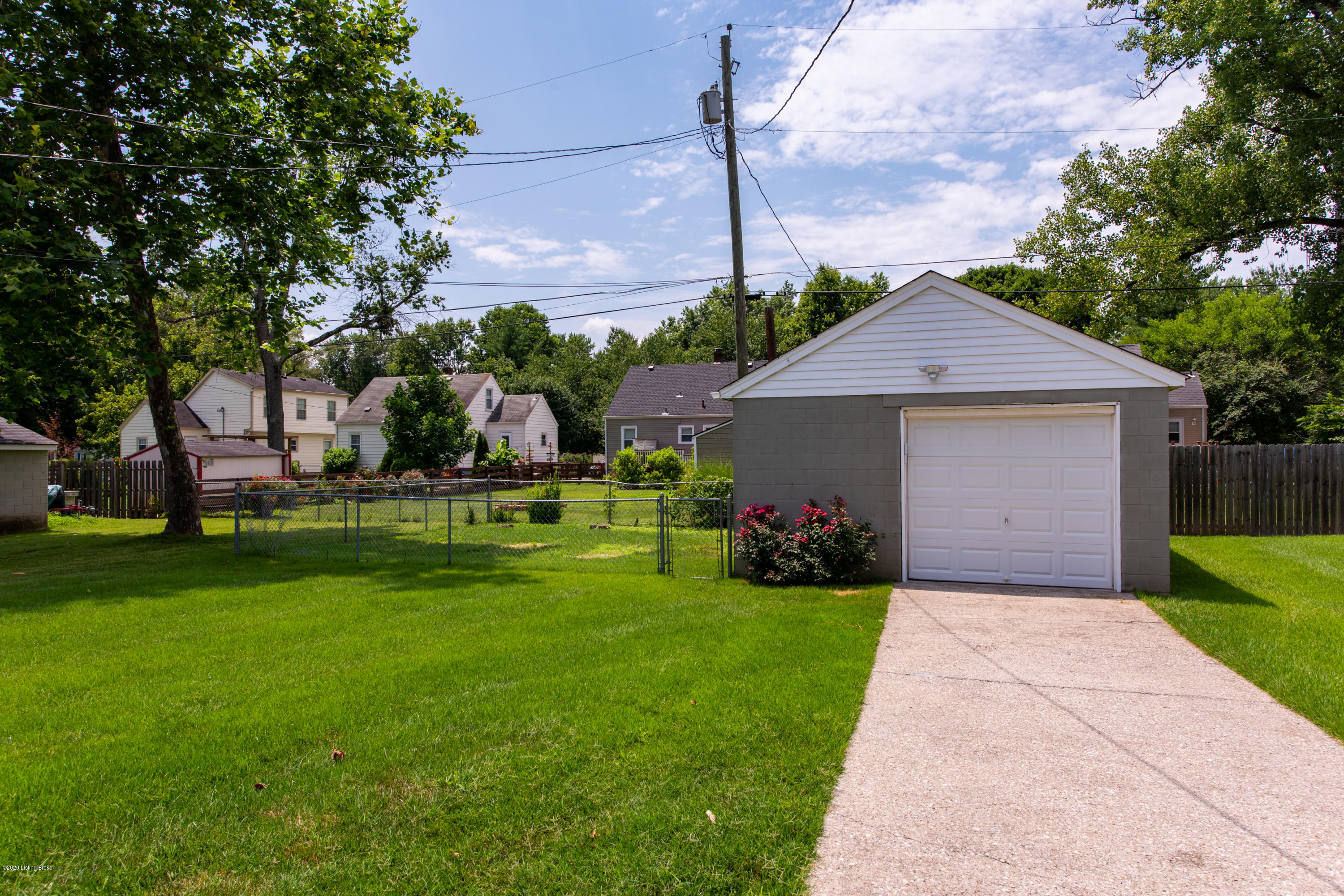 306 Merriman Road Louisville, KY 40207 - Photo 38 of 42 8650