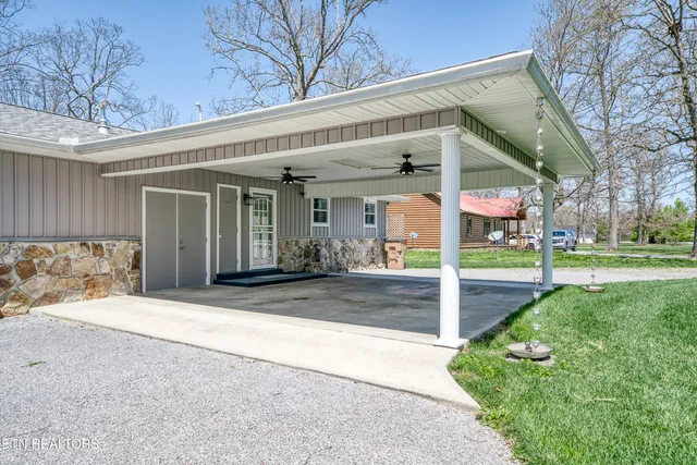 $439,900 | 3008 Seminole Loop, Crossville, TN 38572