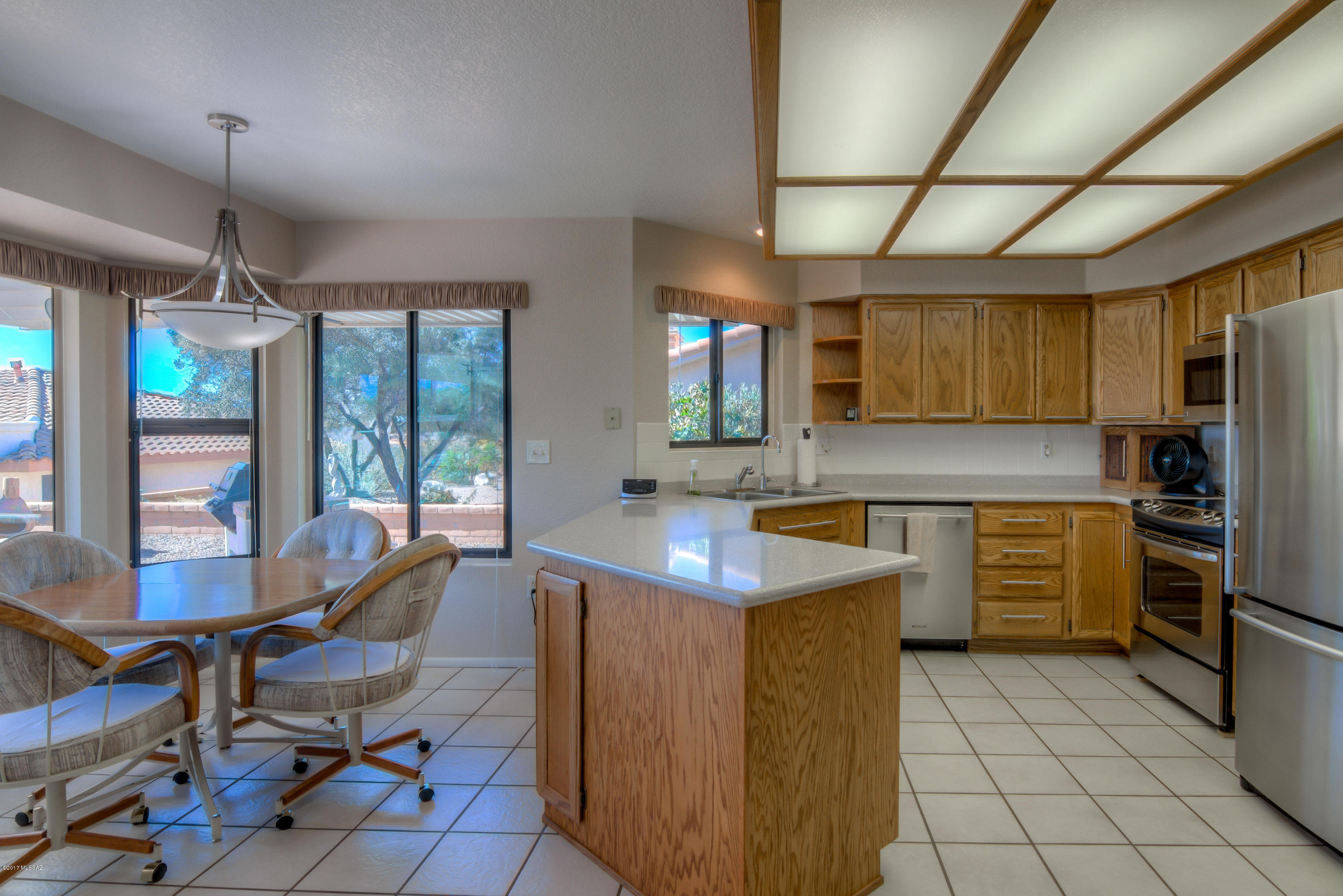1420 East Bright Angel Drive Oro Valley, AZ 85755 - Photo 23 of 37
