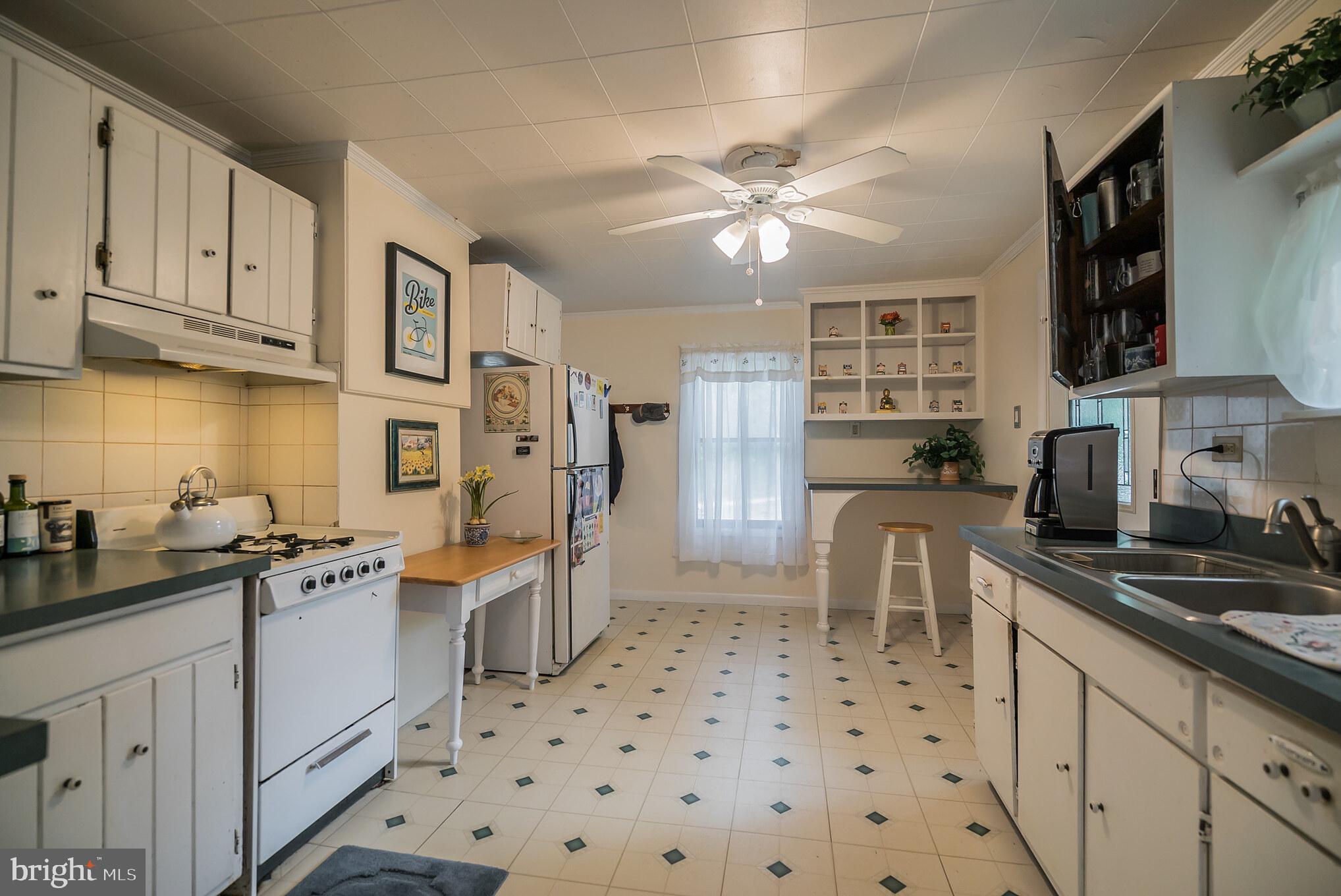 377 North Post Road Princeton Junction, NJ 08550 - Photo 10 of 29