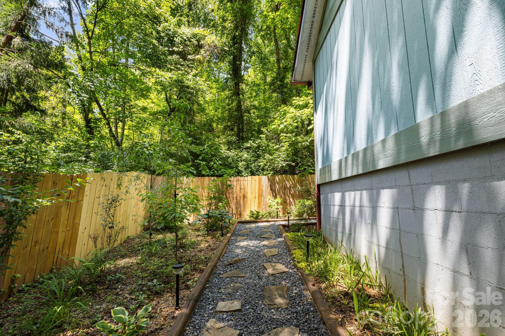 477 Governors View Road Asheville, NC 28805 - Photo 35 of 43