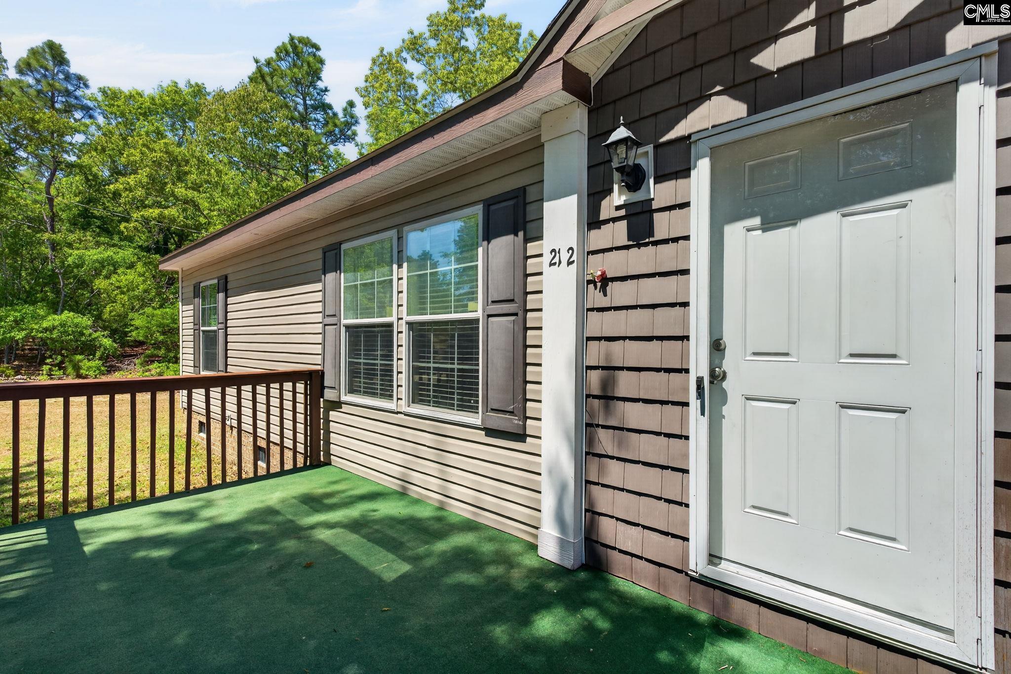 212 Cricket Road Swansea, SC 29160 - Photo 4 of 43