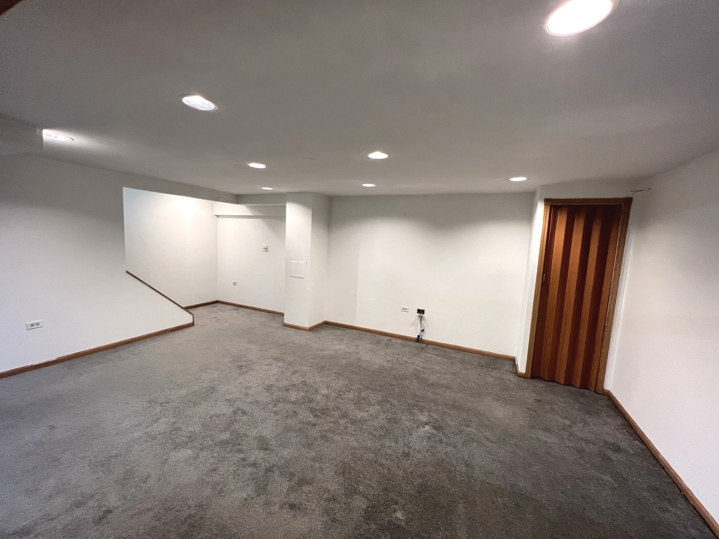 1301 Brookfield Drive Plainfield, IL 60586 - Photo 20 of 25 a view of an empty room