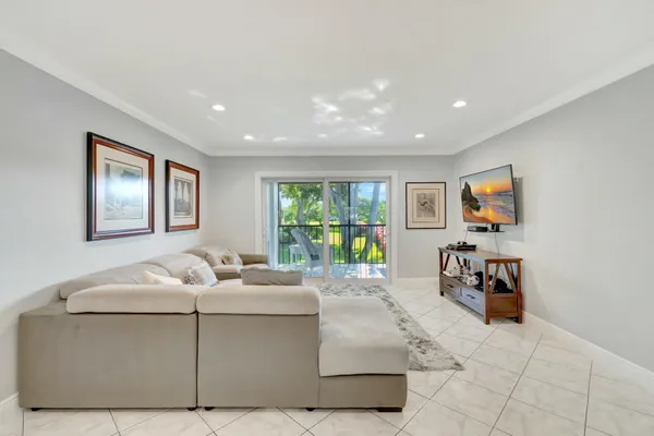 $1,895 | 14823 Cumberland Drive, Unit 202 BLDG M, Delray Beach, FL 33446