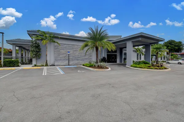 $1,895 | 14823 Cumberland Drive, Unit 202 BLDG M, Delray Beach, FL 33446