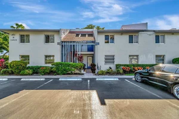 $1,895 | 14823 Cumberland Drive, Unit 202 BLDG M, Delray Beach, FL 33446