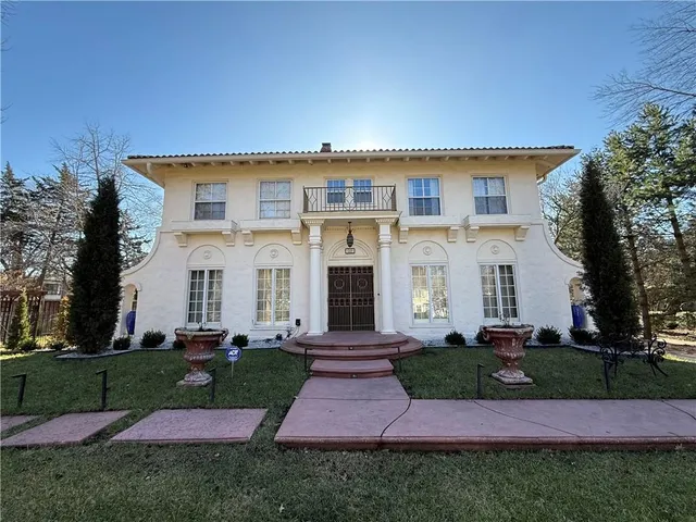 $1,350,000 | 1205 West 60th Terrace, Kansas City, MO 64113