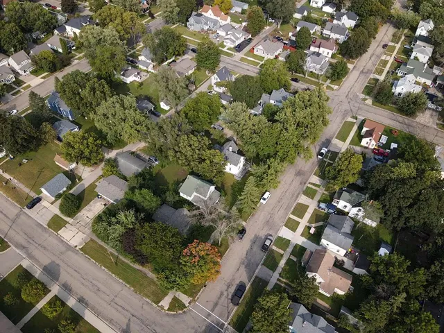 $249,900 | 716 1st Street Northwest, Faribault, MN 55021