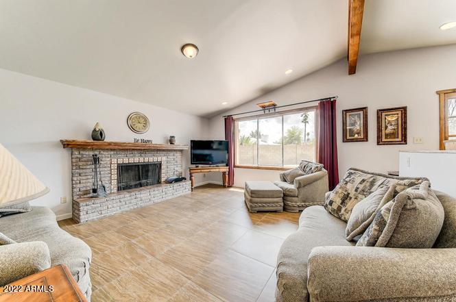 137 East Fremont Drive Tempe, AZ 85282 - Photo 5 of 35 Fremont05-LivingRoom