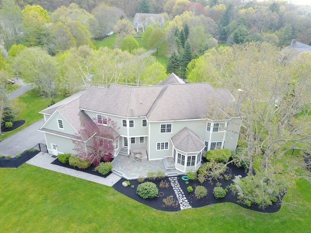 8 Stonegate Lane Dover, MA 02030 - Photo 2 of 42