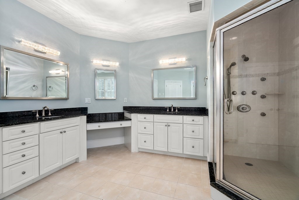 8 Stonegate Lane Dover, MA 02030 - Photo 24 of 42