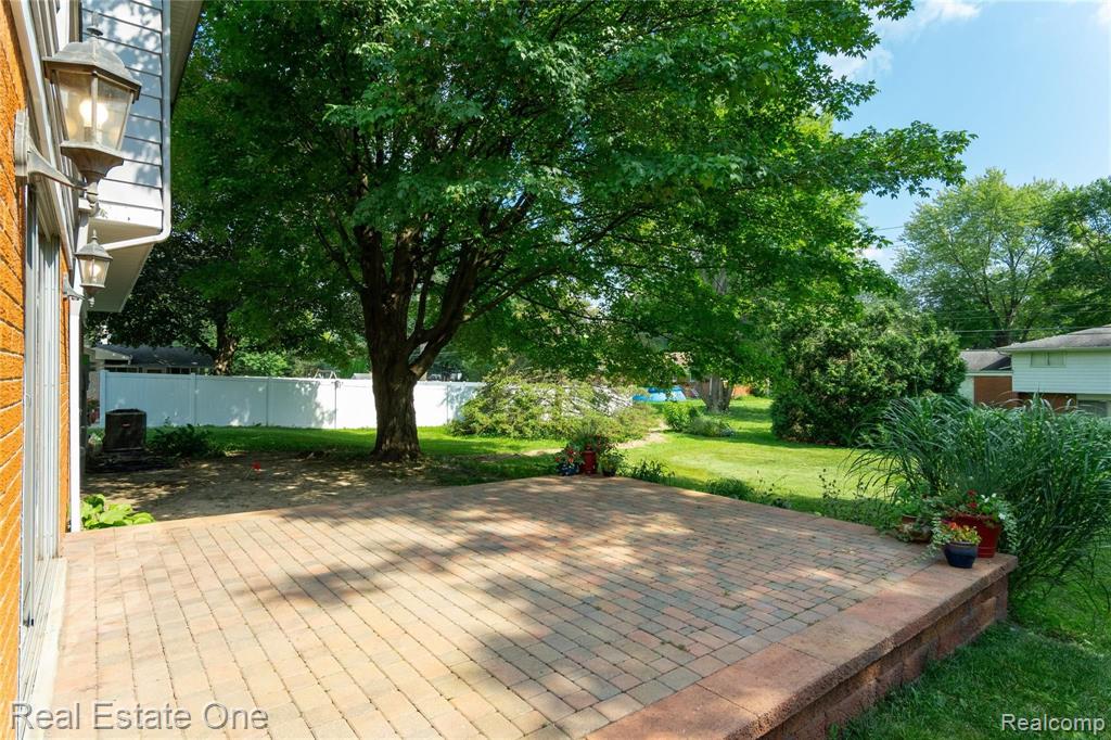 32601 West 13 Mile Road Farmington Hills, MI 48334 - Photo 51 of 53