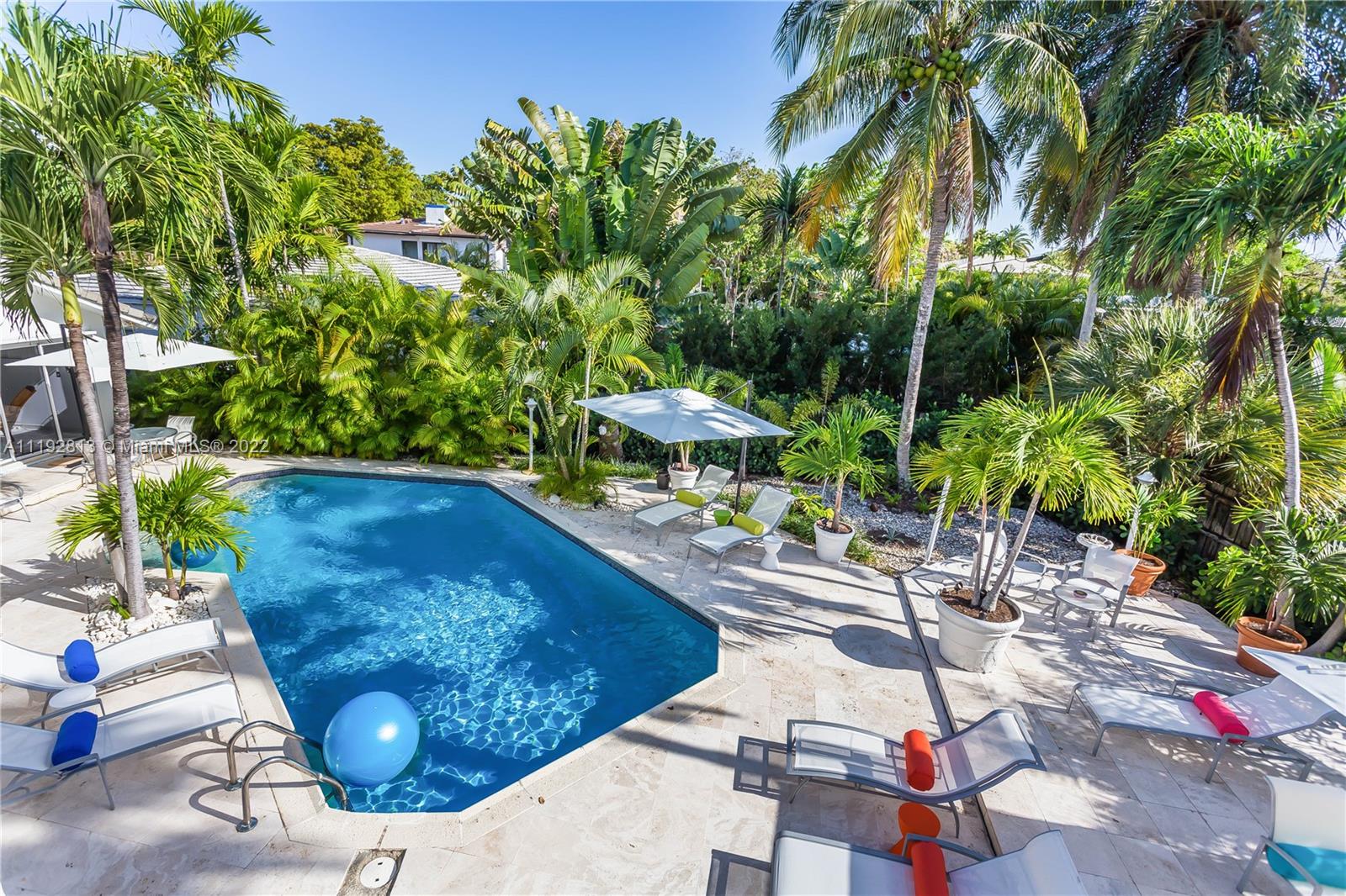 6180 Pine Tree Drive Miami Beach, FL 33140 - Photo 7 of 32