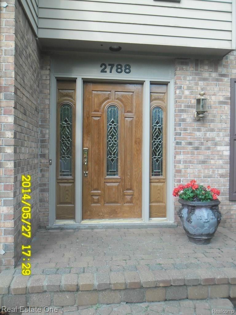 2788 Winter Park Road Rochester, MI 48309 - Photo 2 of 46 Upgraded Front Door