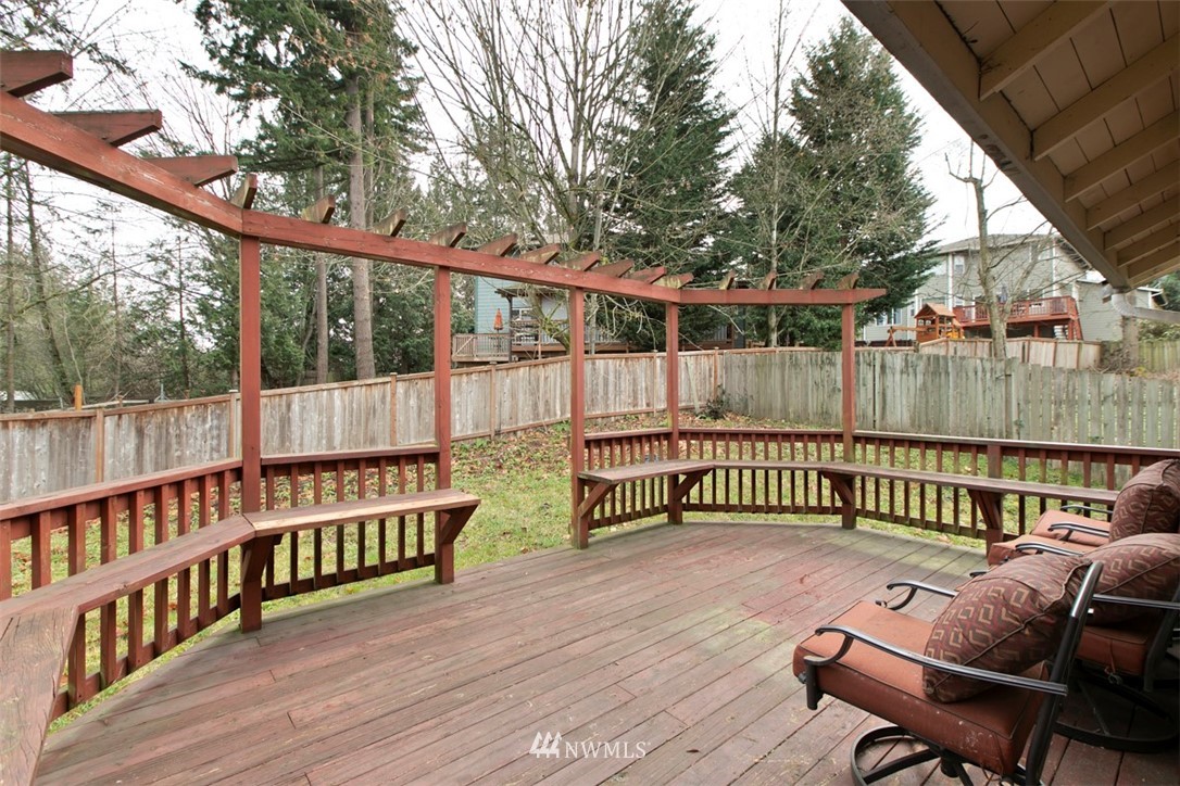 23011 20th Avenue Southeast Bothell, WA 98021 - Photo 4 of 23 Gallery Image 4