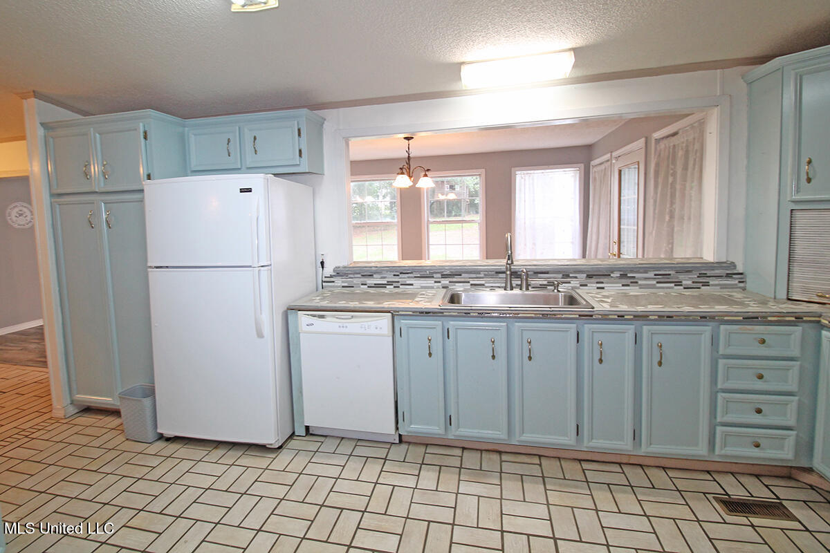202 Howell Road Lucedale, MS 39452 - Photo 13 of 48 2 (4)