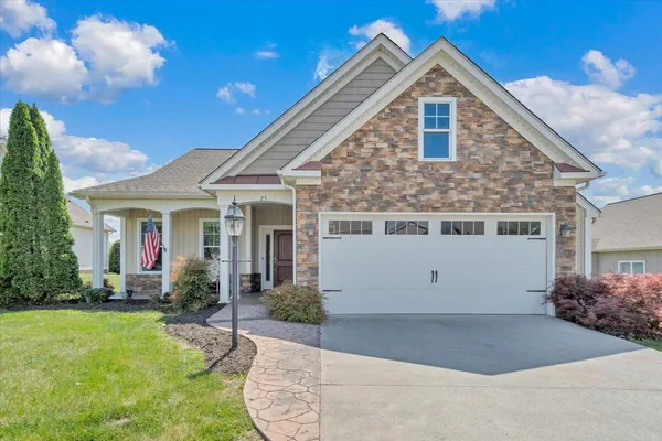 $455,000 | 25 Cabel Court, Roanoke, VA 24019